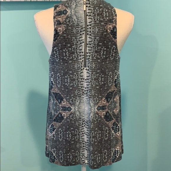 Gorgeous Tank!!!! - Picture 2 of 4